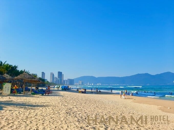 Du lịch biển chụp hình sống ảo tại biển Mỹ Khê 