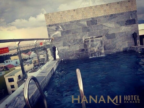 khách sạn gần Đại học kinh tế Đà Nẵng 