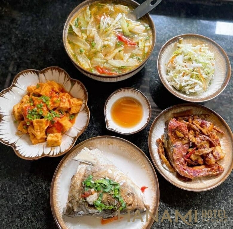 Cơm gà Kiều Thị