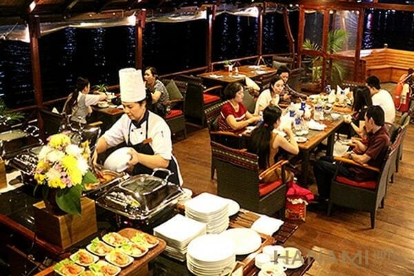 ăn tối trên du thuyền sông Hàn ăn tối trên du thuyền sông Hàn