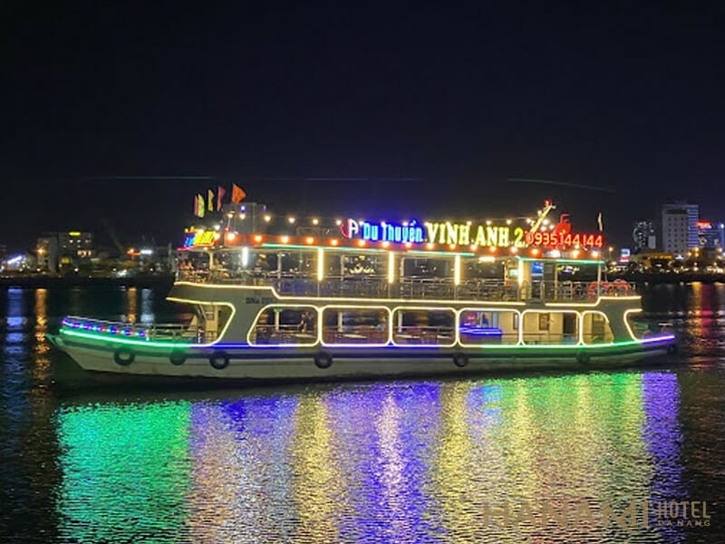 cách đặt vé du thuyền Đà Nẵng giá rẻ 