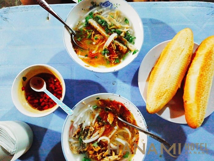 review bánh canh ruộng Đà Nẵng