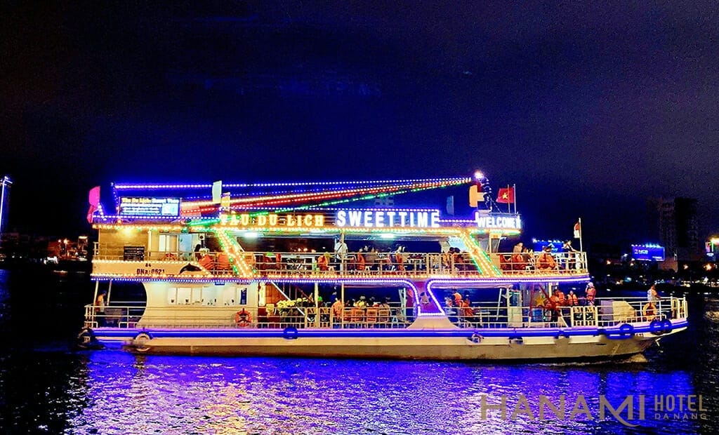 Du thuyền sông Hàn Đà Nẵng