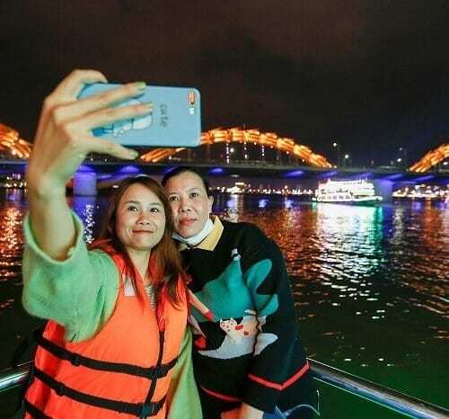 Du thuyền Sông Hàn Đà Nẵng - Khám phá tất tần tật từ A - Z 3 du thuyền sông Hàn Đà Nẵng