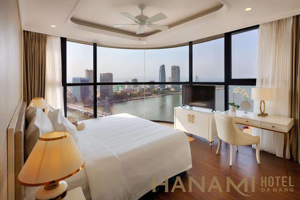 Melia Vinpearl Danang Riverfront