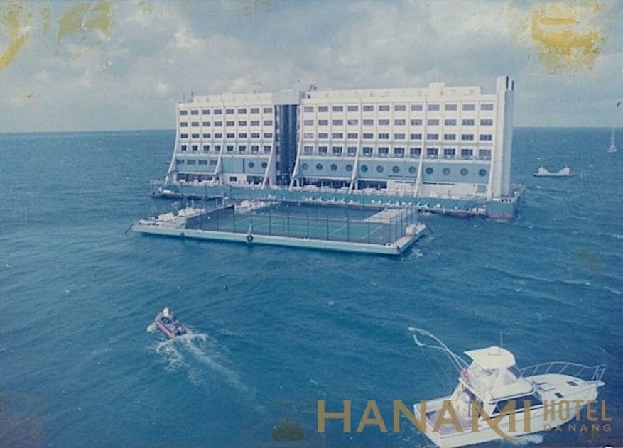 floating hotel