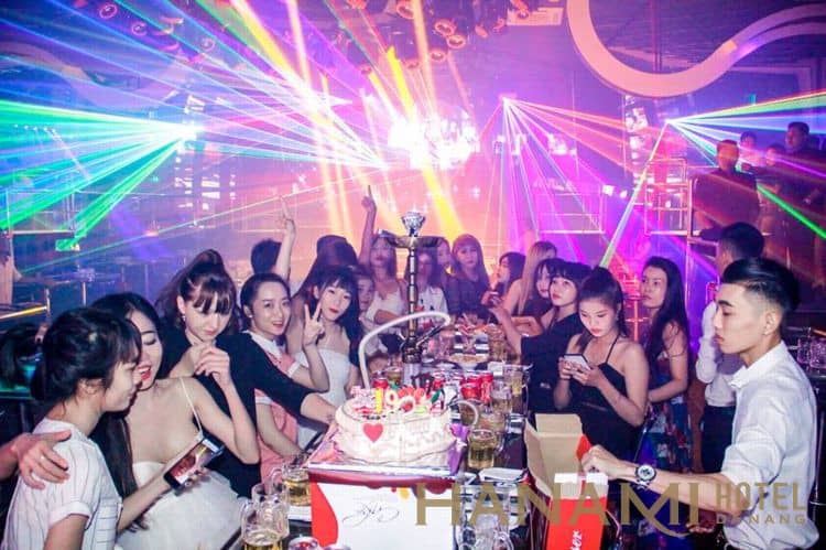 Quán bar New Phương Đông Đà Nẵng