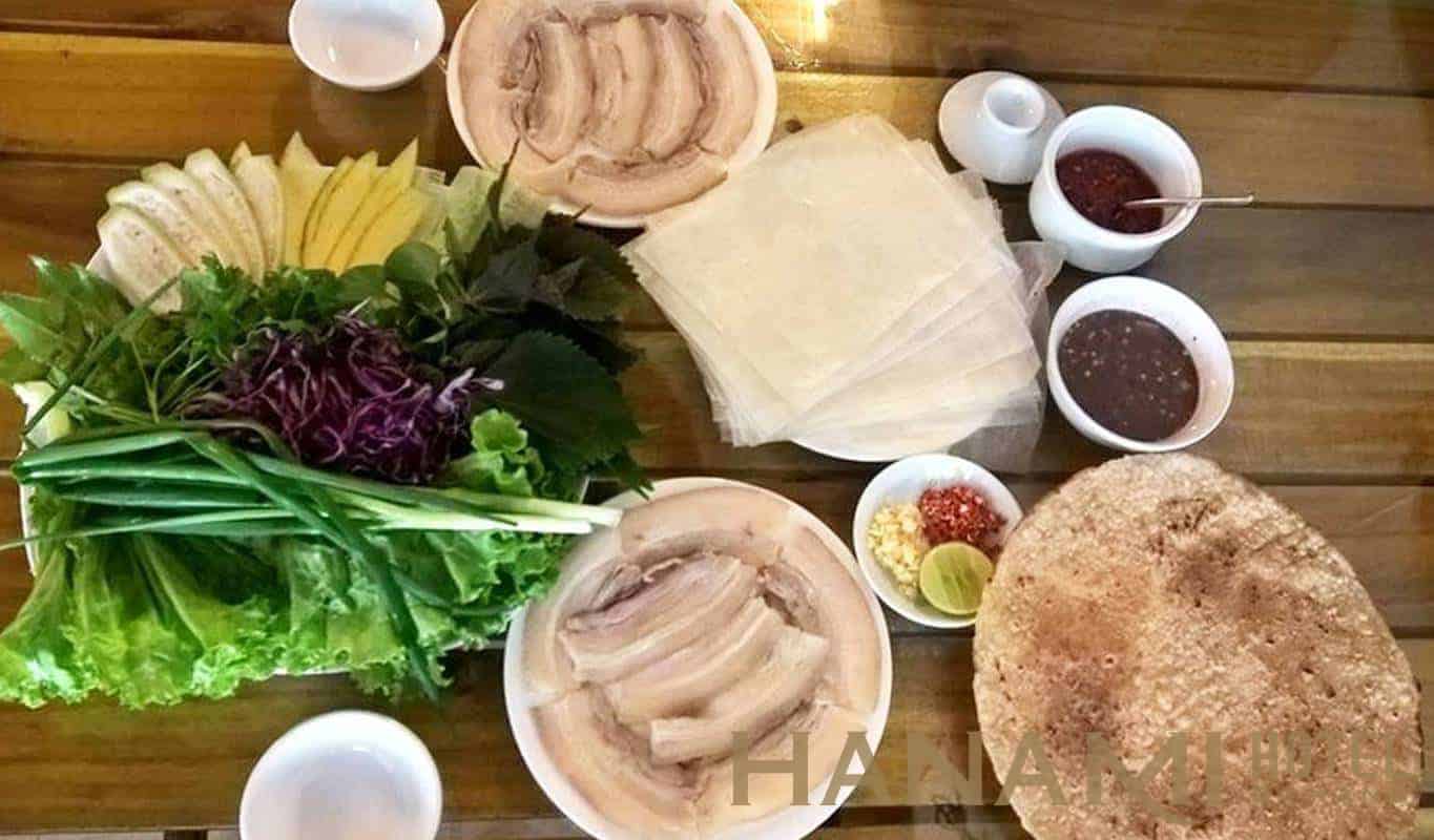 Bánh tráng cuốn thịt heo bà Mua