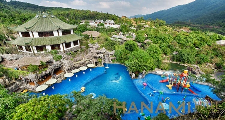 Tham khảo Bảng giá vé Núi Thần Tài chi tiết nhất 2023 1 Giới thiệu khu vui chơi Núi Thần Tài