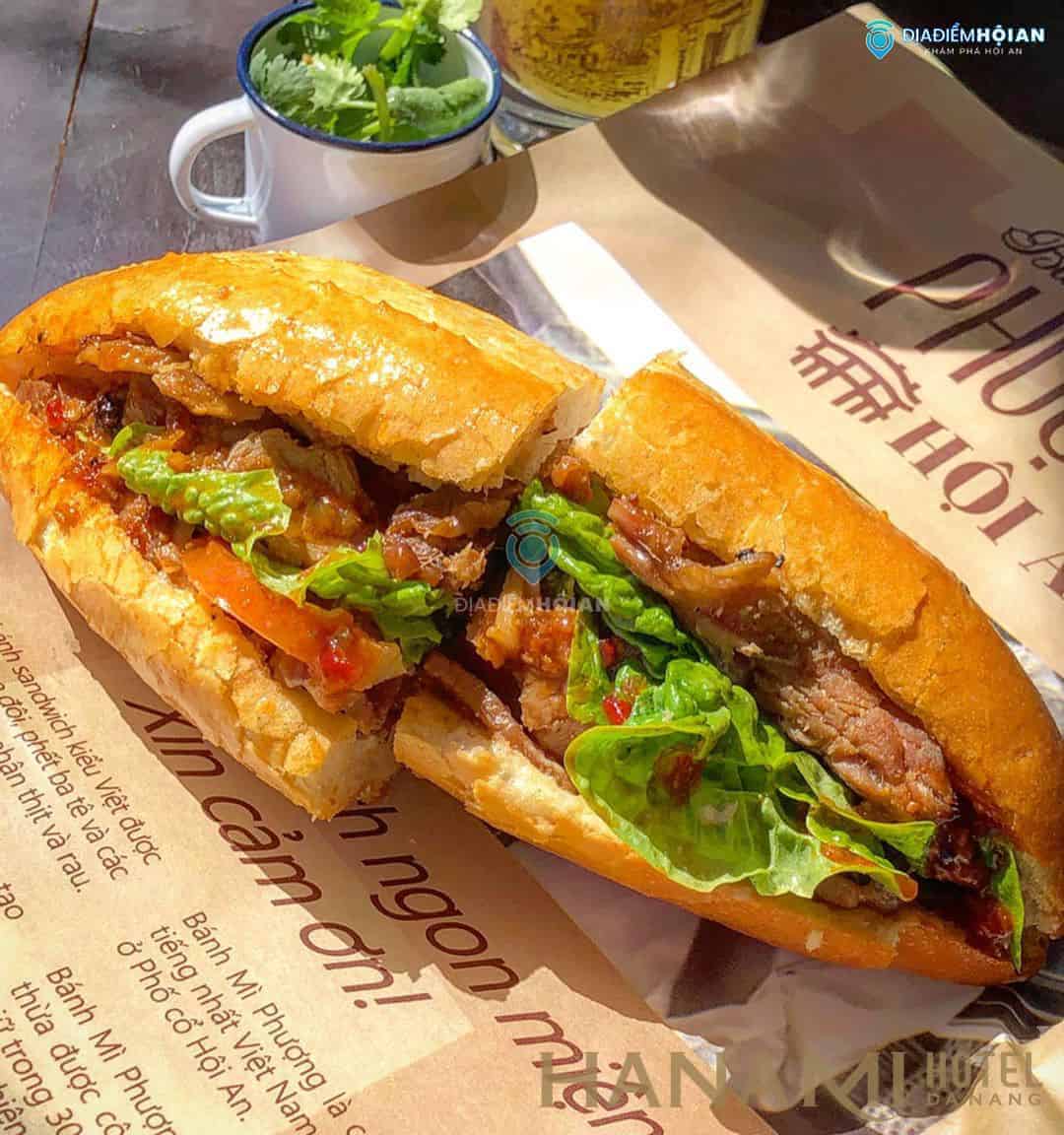 Bánh mì Phượng Hội An - Đệ nhất bánh mì nổi tiếng thế giới có gì? 2 bánh mì phượng Hội An