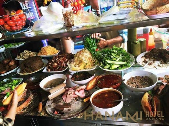 Bánh mì Phượng Hội An - Đệ nhất bánh mì nổi tiếng thế giới có gì? 9 bánh mì phượng Hội An