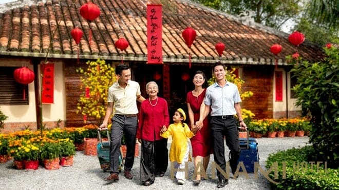 có nên đi du lịch ngày tết 