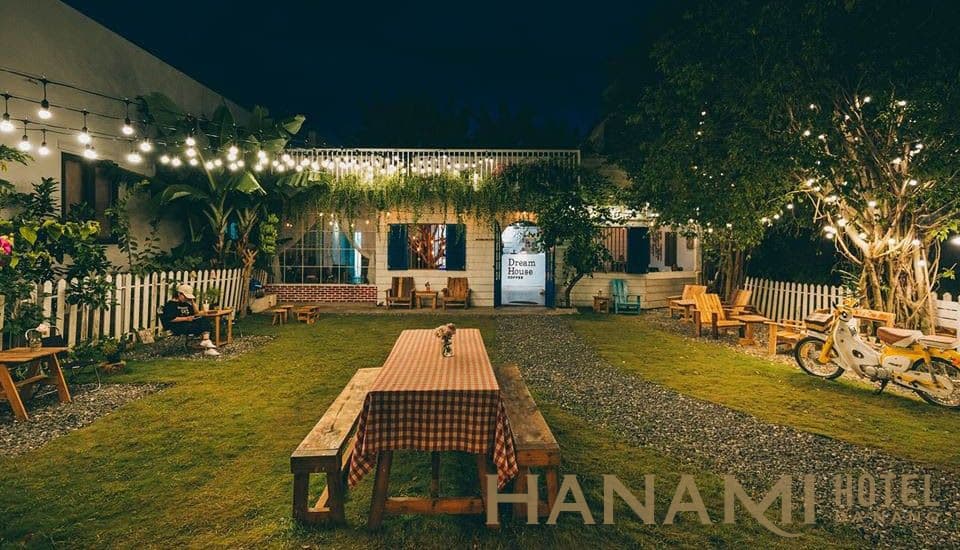 Quán cafe trang trí noel đẹp ở Đà Nẵng - Top 12 địa chỉ trang trí độc đáo nhất 2 quán cafe trang trí noel đẹp ở Đà Nẵng