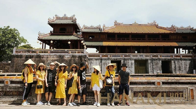 có nên đi du lịch ngày tết 