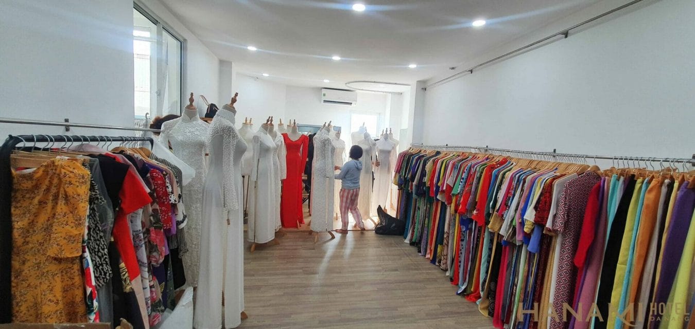 Top 10 most well-known Danang Ao Dai rental shops 2 20220306 144716 1923 2