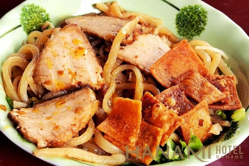 Review of Hoi An Cao Lau - Top 12 places that you must try 1 cao lau my hoi an 02 1
