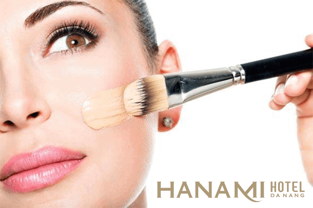 Ultra-thin and lightweight foundation