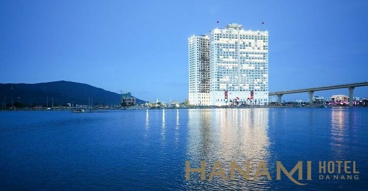 khách sạn golden bay đà nẵng