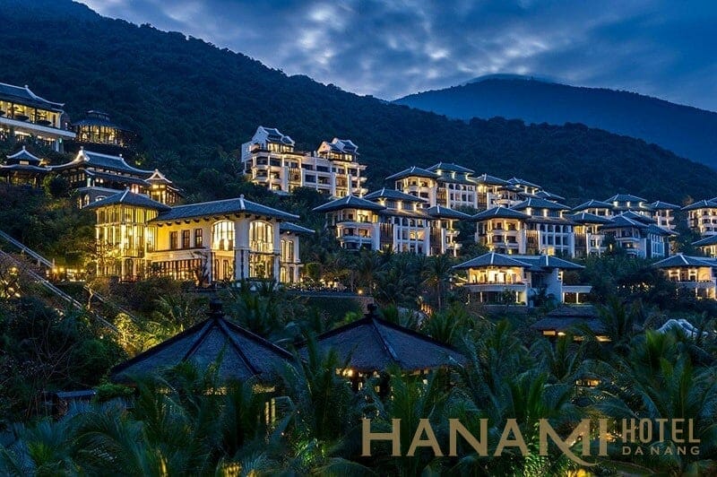 Resort Đà Nẵng - Top 10 địa điểm "hot hòn họt" hiện nay 1 Resort Đà Nẵng