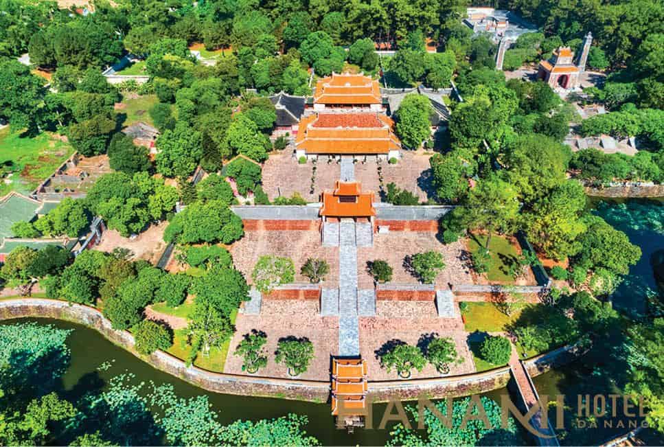 21 Top-Rated Attractions in Hue You Should Not Miss 22 092705 internet l ng t c 1 1