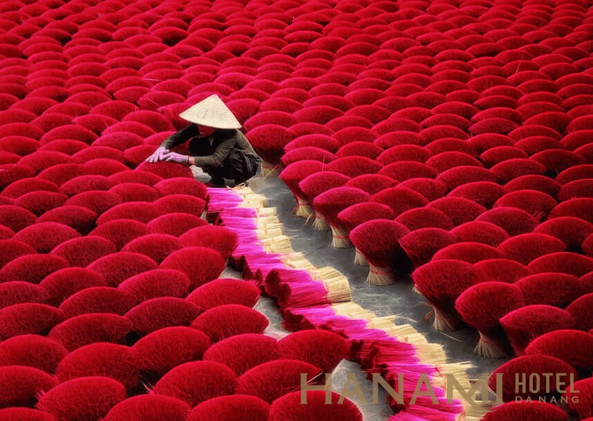21 Top-Rated Attractions in Hue You Should Not Miss 15 Guide to Thuy Xuan incense village 1