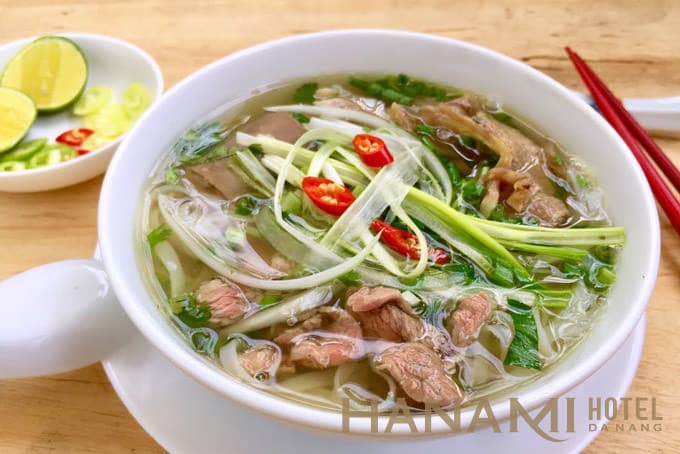 Top 10 Best Pho Restaurants in Da Nang to Enrich Your Culinary Experience 5 canh nau pho ha noi xua mang huong vi kinh do cua 80 nam ve truoc 1 1