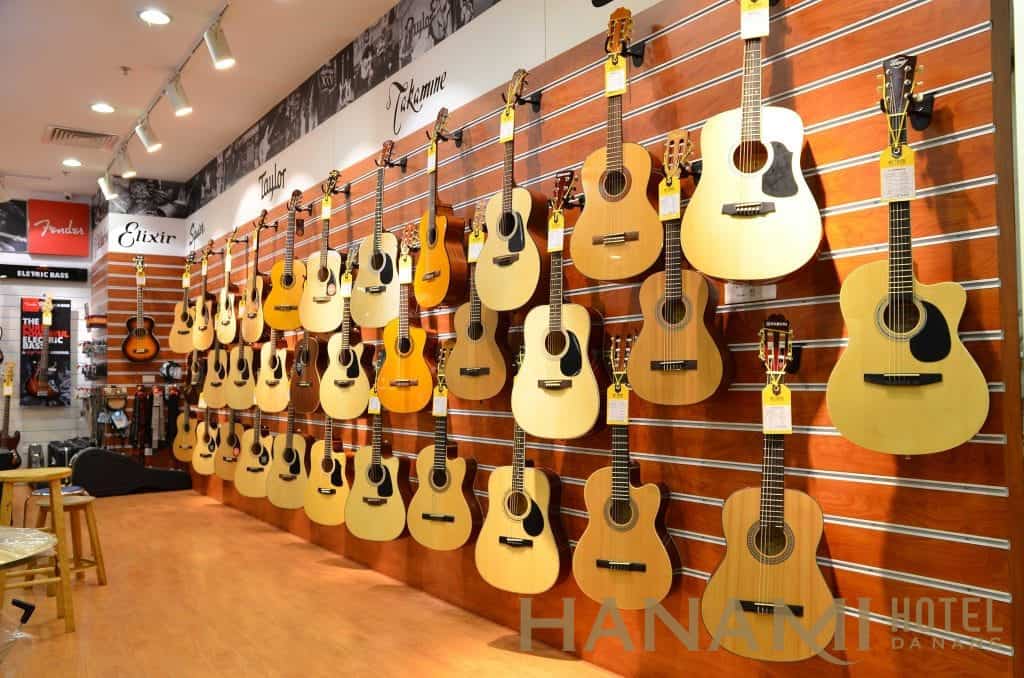 Phúc Sĩ – Shop giutar uy tín