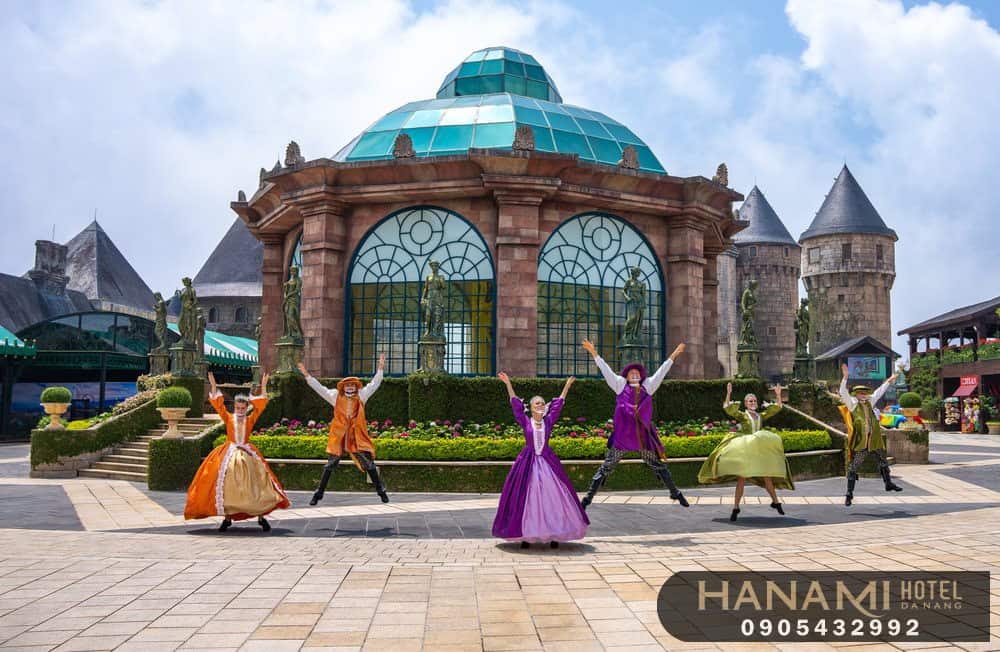 Vũ hội nhật nguyệt