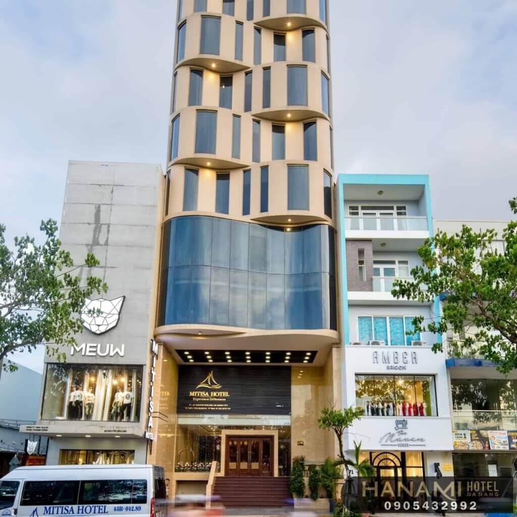 Du lịch không lo lắng với top 10 khách sạn tại Đà Nẵng có bãi đổ xe miễn phí, rộng rãi 3 khách sạn tại Đà Nẵng có bãi đổ xe