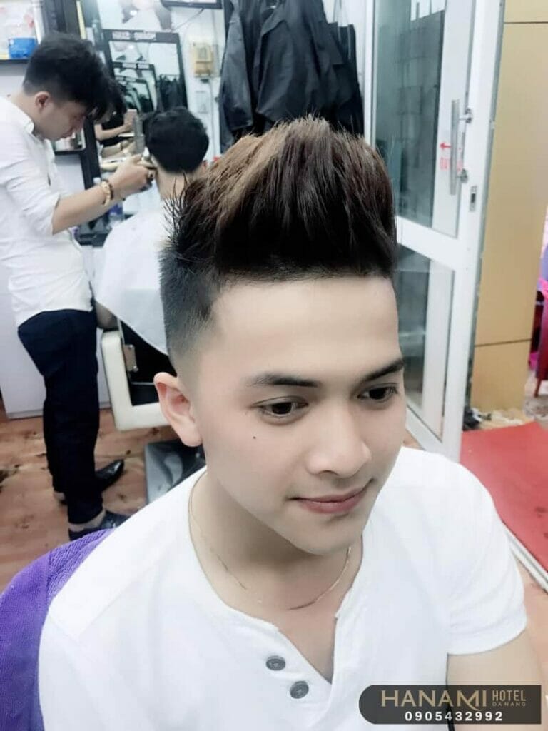 Top 10 tiệm salon tóc nam tại Đà Nẵng dành cho cánh mày râu chất lượng nhất 4 tiệm salon tóc nam tại Đà Nẵng