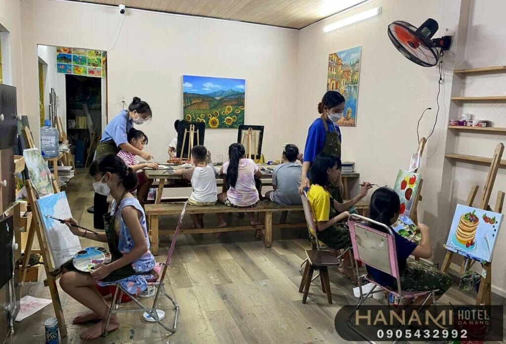 lớp học vẽ cho bé ở Đà Nẵng
