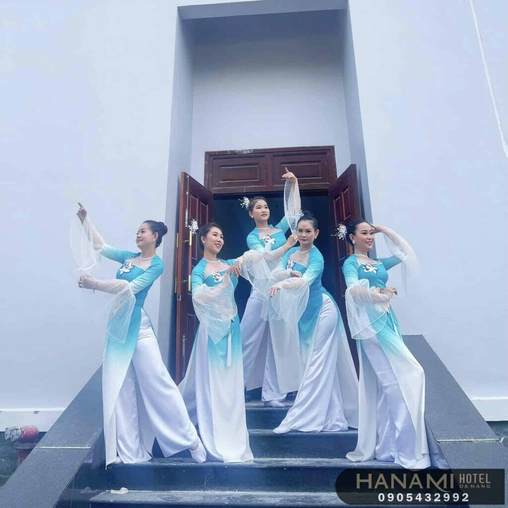 Top 10 cửa hàng cho thuê trang phục biểu diễn tại Đà Nẵng khiến bạn tỏa sáng trên sân khấu 7 thuê trang phục biểu diễn tại Đà Nẵng