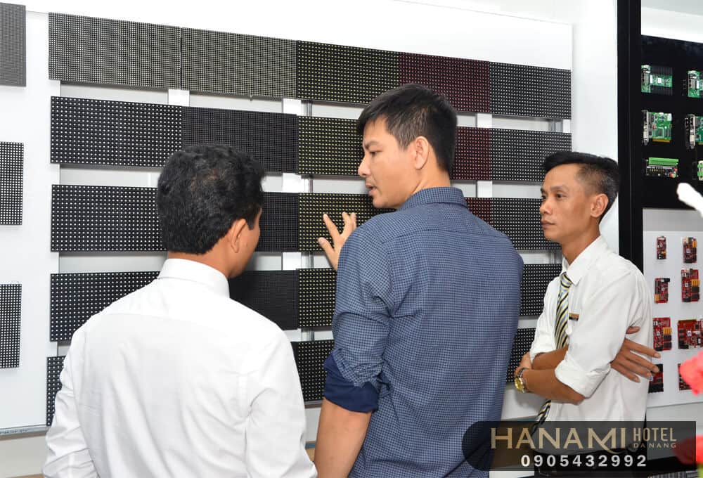 cửa hàng thiết bị điện Đà Nẵng