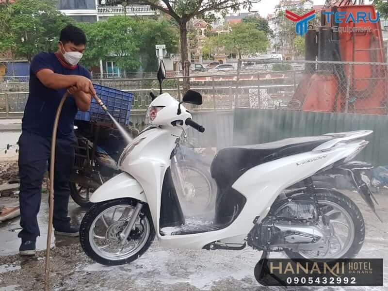 tiệm rửa xe máy Đà Nẵng