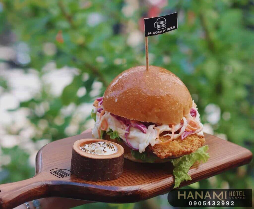 địa chỉ bán hamburger ngon Đà Nẵng