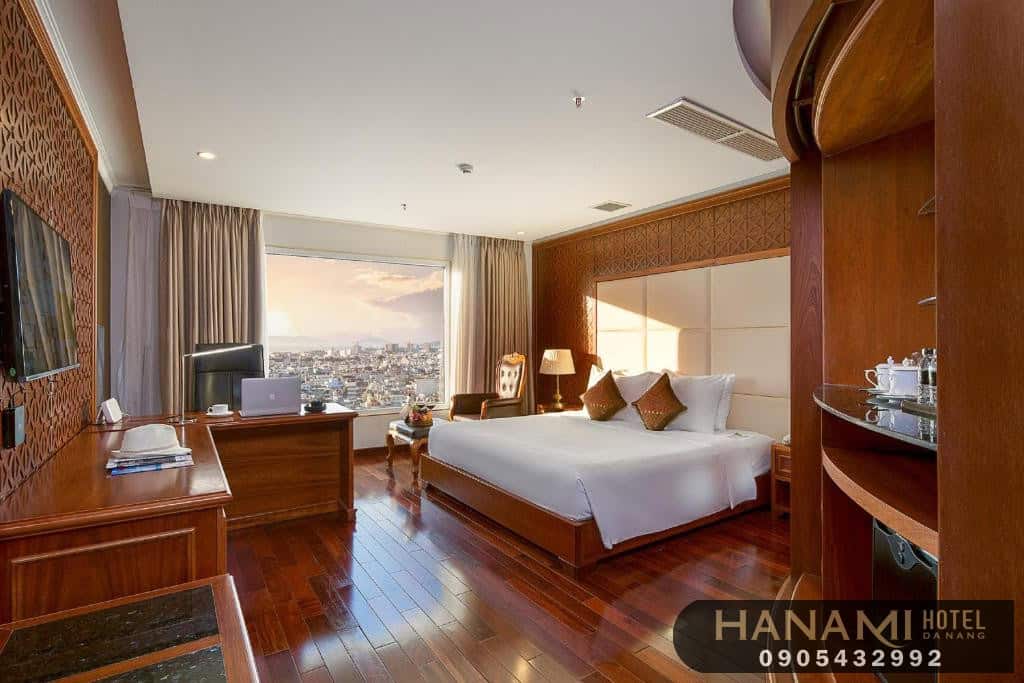 khách sạn đẹp đường Nguyễn Văn Linh Đà Nẵng