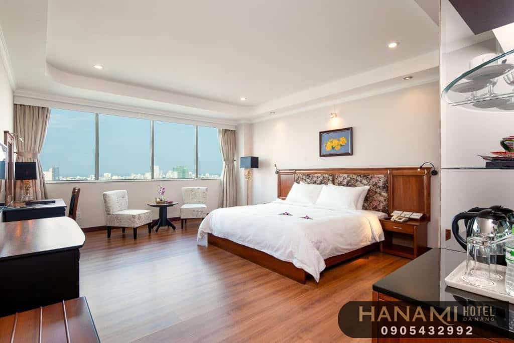 khách sạn đẹp đường Nguyễn Văn Linh Đà Nẵng