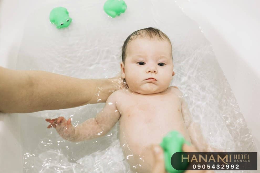 Top 6 dịch vụ tắm bé sơ sinh tại nhà tốt nhất Đà Nẵng 3 dịch vụ tắm bé sơ sinh tại nhà tốt nhất Đà Nẵng