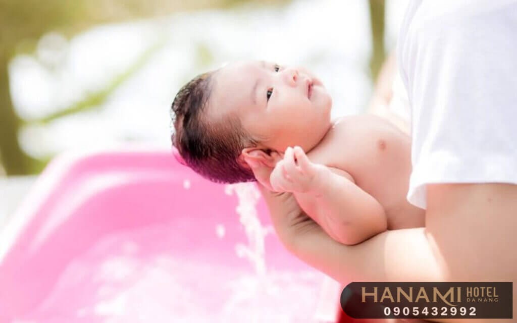 Top 6 dịch vụ tắm bé sơ sinh tại nhà tốt nhất Đà Nẵng 7 dịch vụ tắm bé sơ sinh tại nhà tốt nhất Đà Nẵng