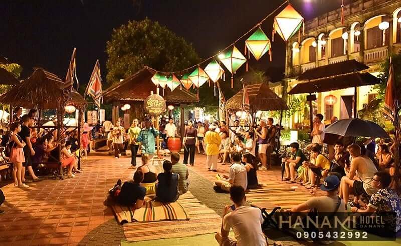 Hội An về đêm có gì ?