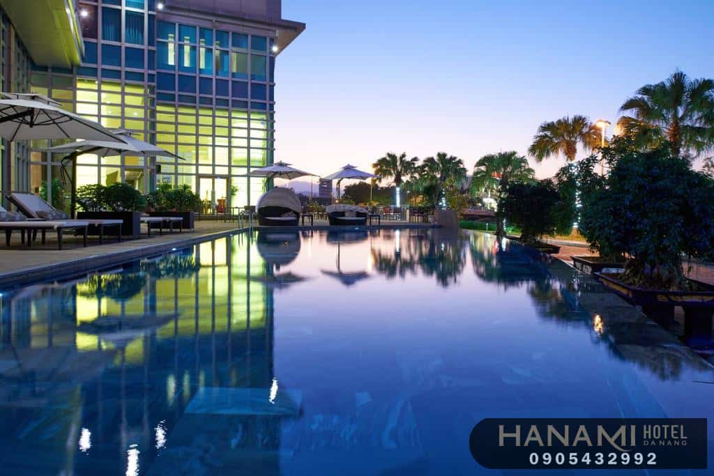 khách sạn gần cầu Rồng Đà Nẵng