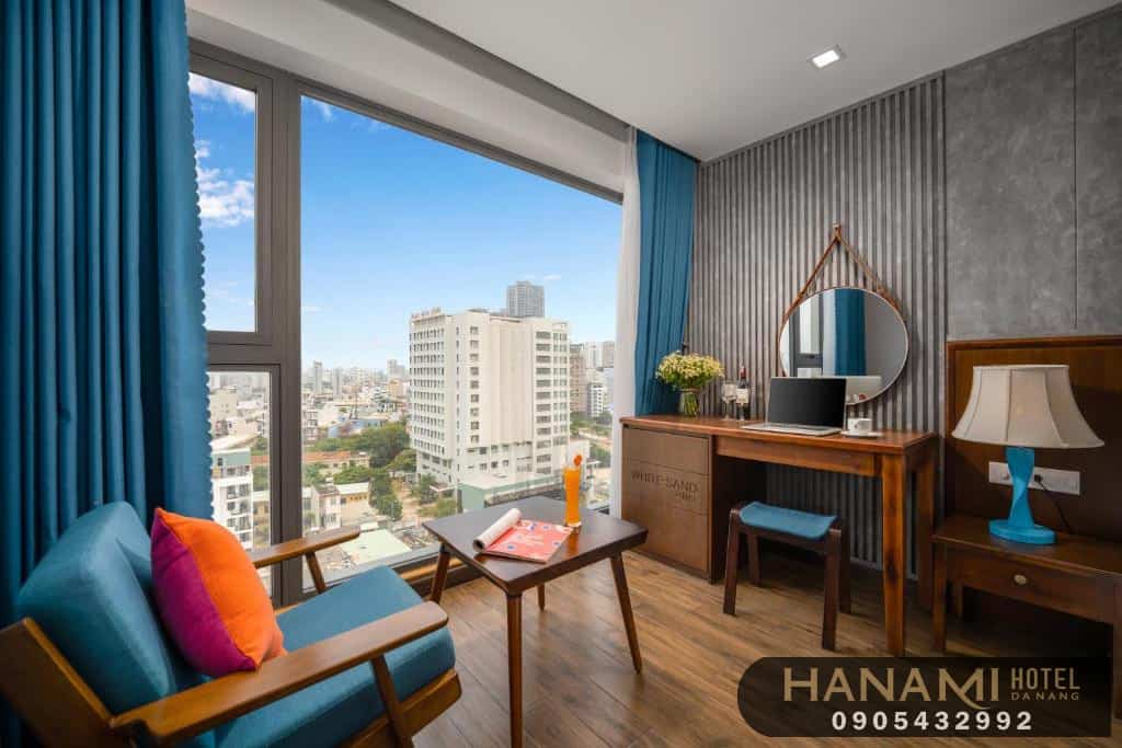 khách sạn gần cầu Rồng Đà Nẵng