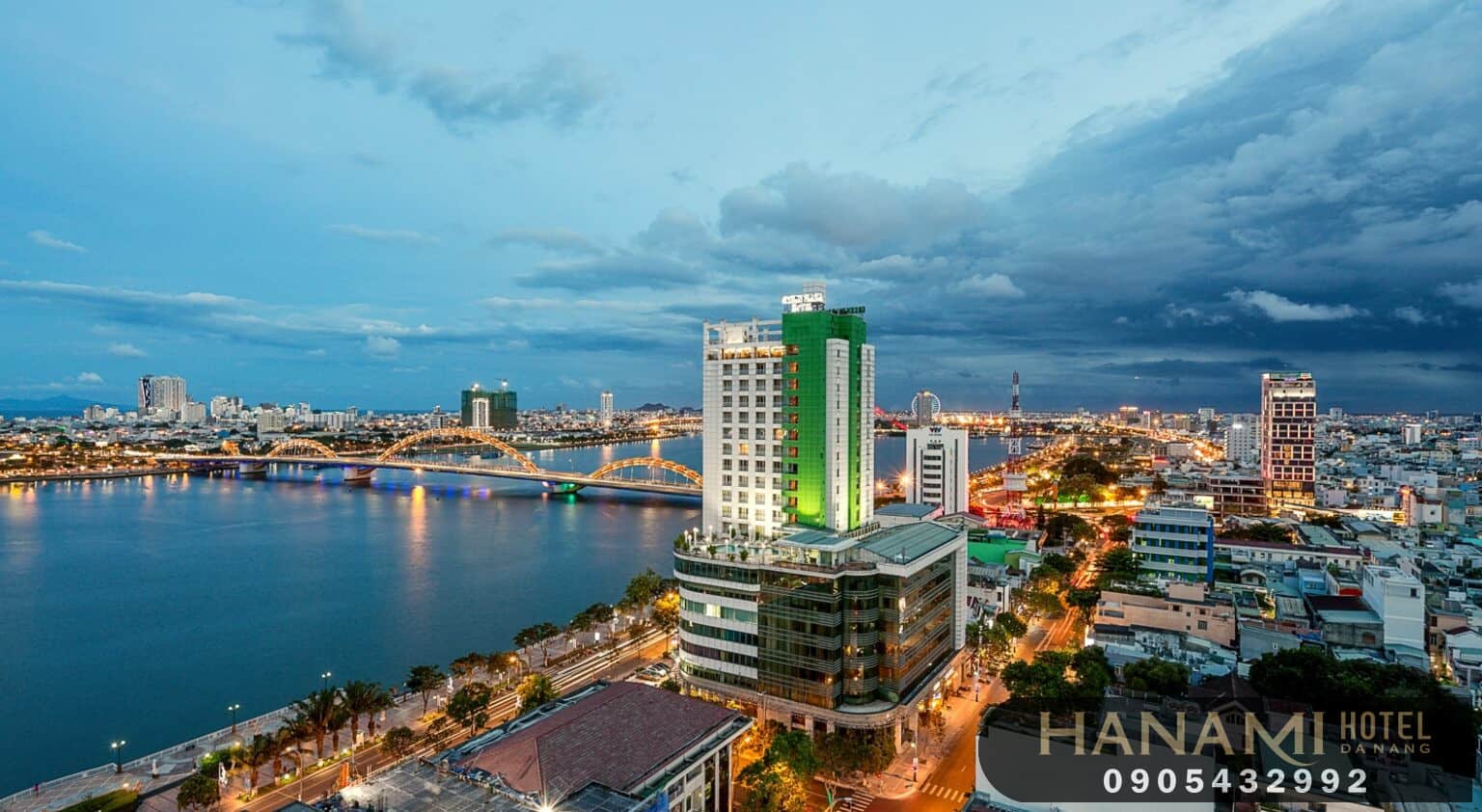 khách sạn gần cầu Rồng Đà Nẵng