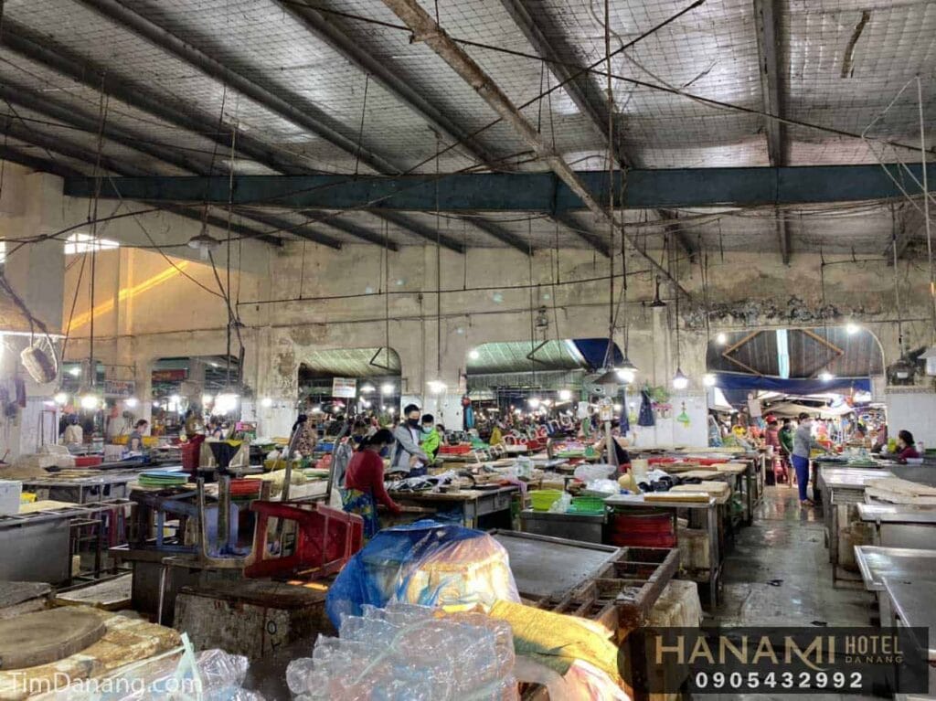 Chợ đêm Hòa Khánh Đà Nẵng