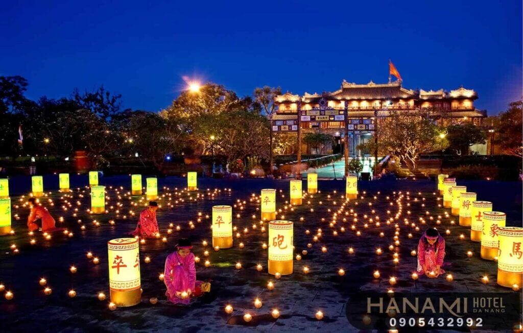 Du lịch Huế ăn gì