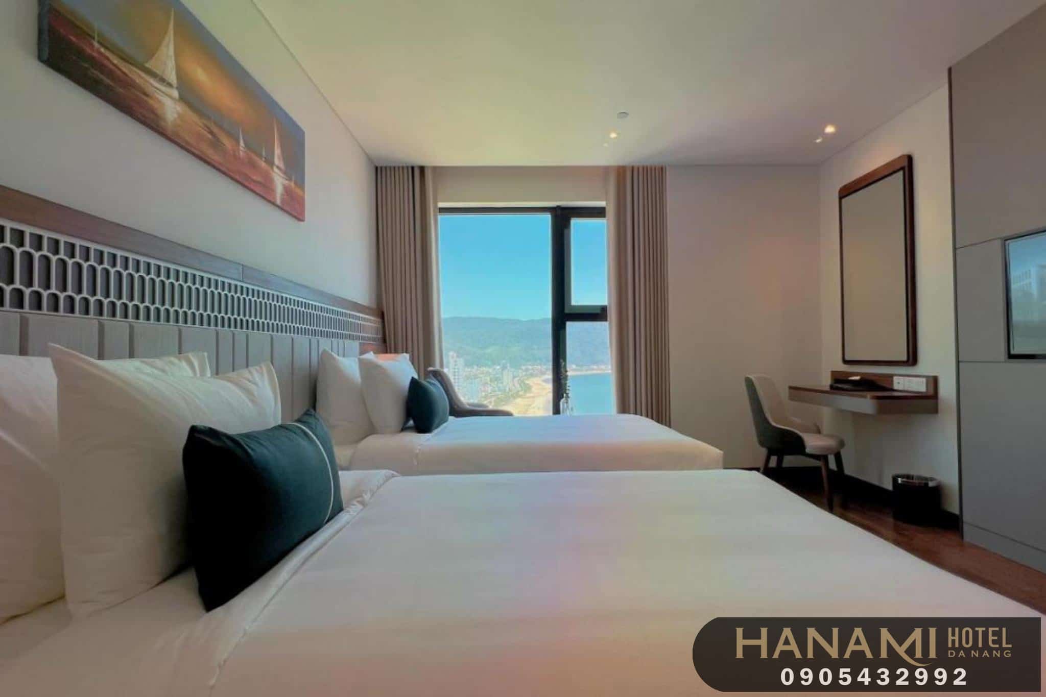 khách sạn peninsula Đà Nẵng