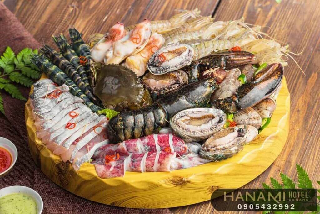 Abalone Sellers in Da Nang