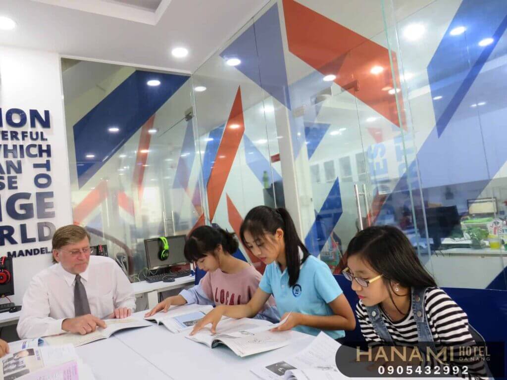 Chinese language centers in Da Nang