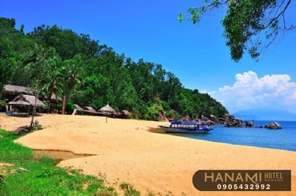 Bãi Đá Đen - Địa điểm check in tuyệt vời cho giới trẻ Đà Nẵng 11 bãi đá đen