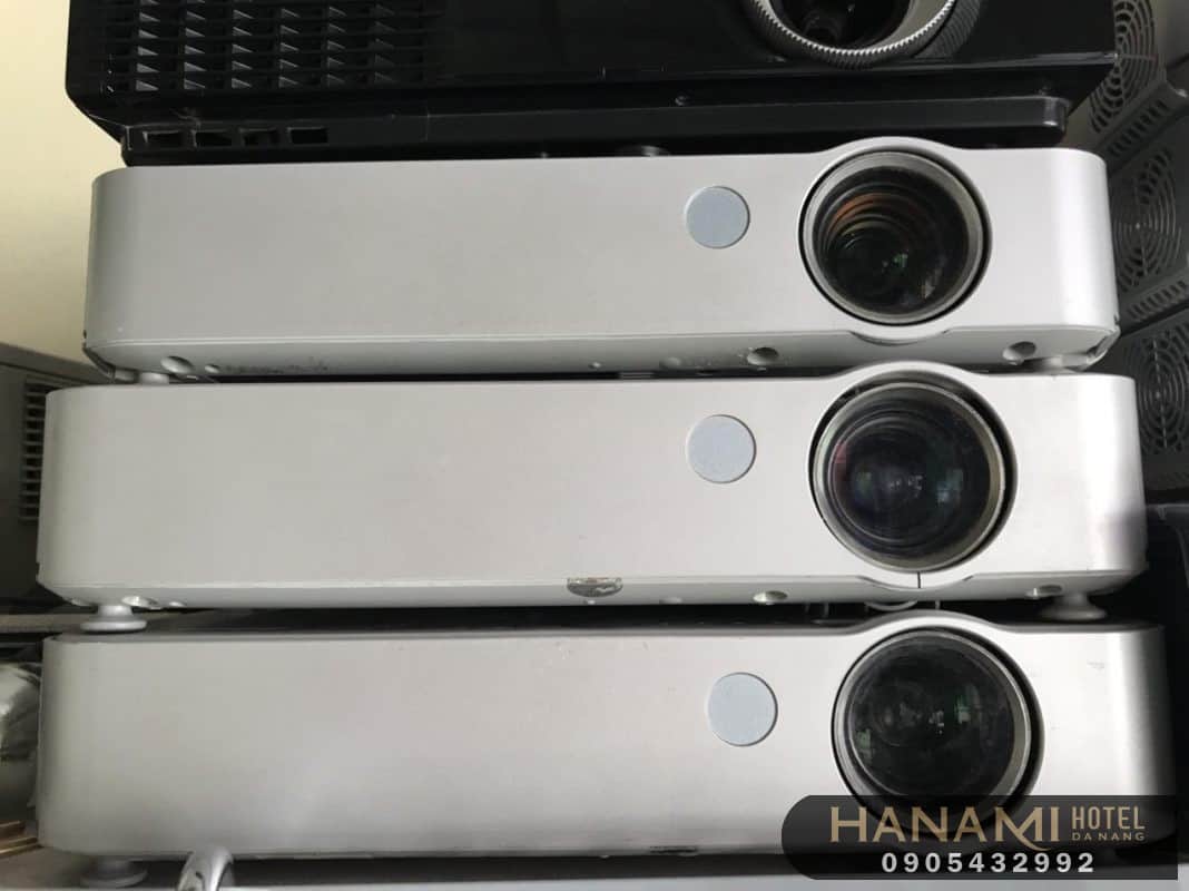 10 địa điểm bán máy chiếu cũ tại Đà Nẵng bạn nên biết 2 Bán máy chiếu cũ tại Đà Nẵng